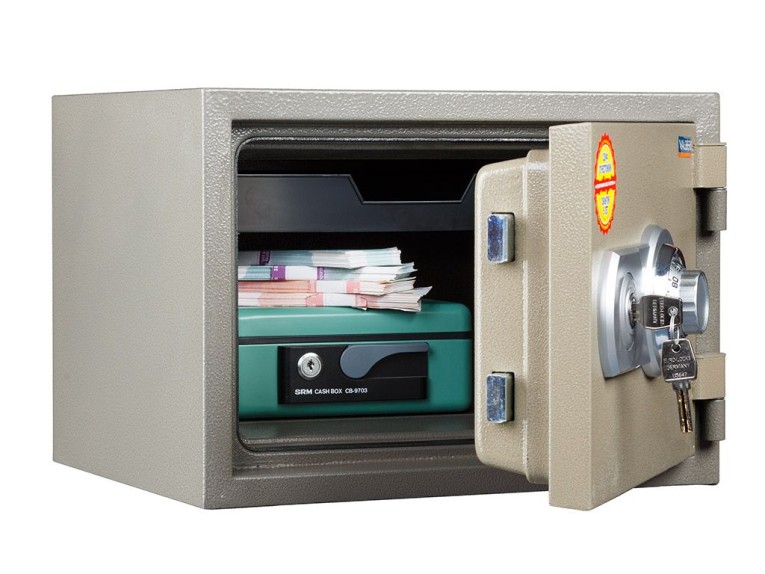 Огнестойкий сейф Valberg FRS-30 CL Огнестойкий сейф Valberg FRS-30 CL