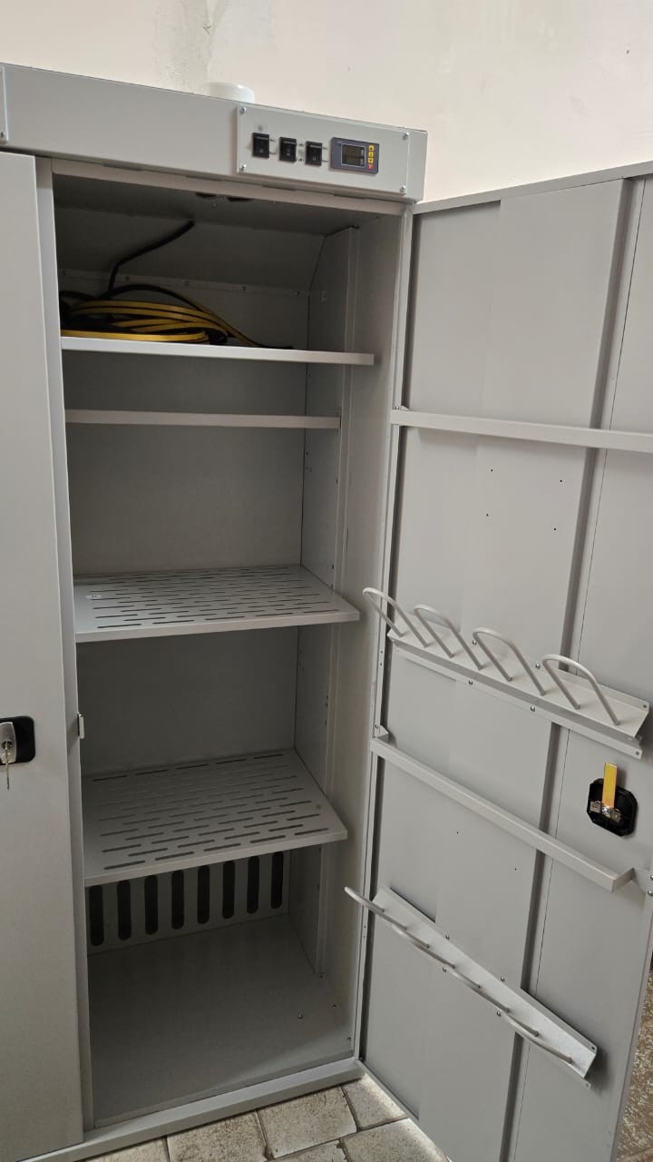 Сушильный шкаф ШС-4 СП3 Ф для одежды, белья и обуви  Сушильный шкаф ШС-4 СП3 Ф для одежды, белья и обуви