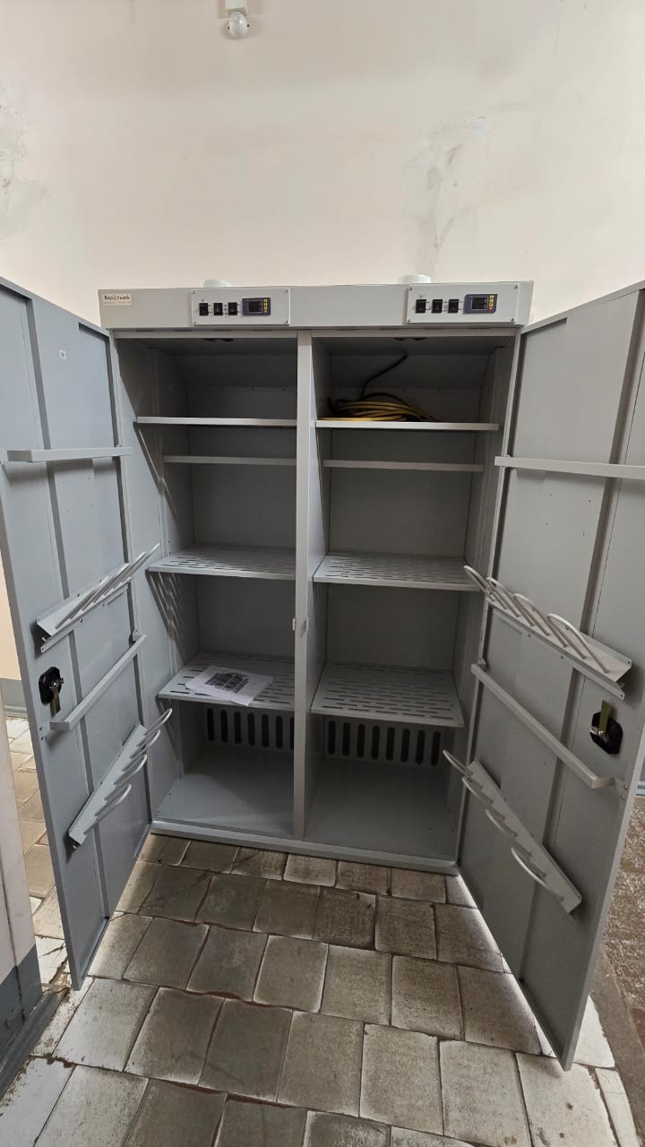 Сушильный шкаф ШС-4 СП3 Ф для одежды, белья и обуви  Сушильный шкаф ШС-4 СП3 Ф для одежды, белья и обуви