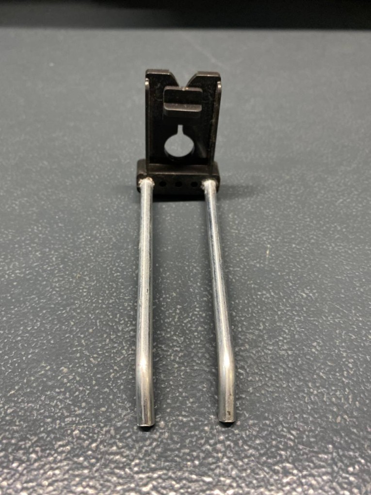 Крючок двойной 100 мм Крючок двойной 100 мм