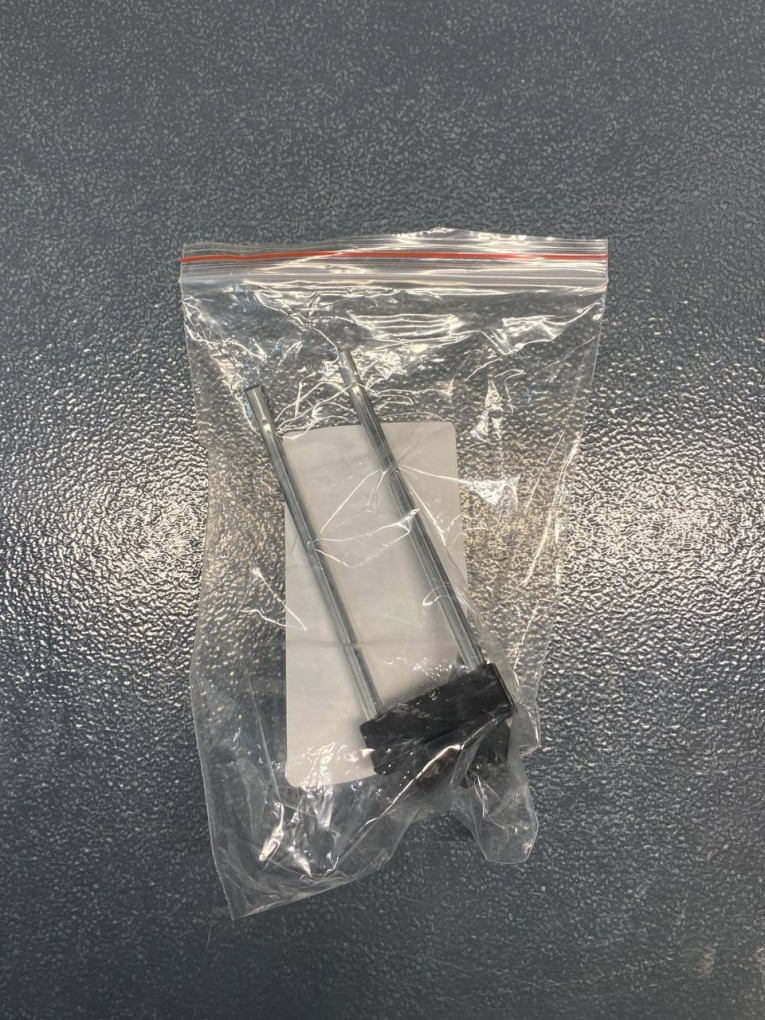 Крючок двойной 100 мм Крючок двойной 100 мм