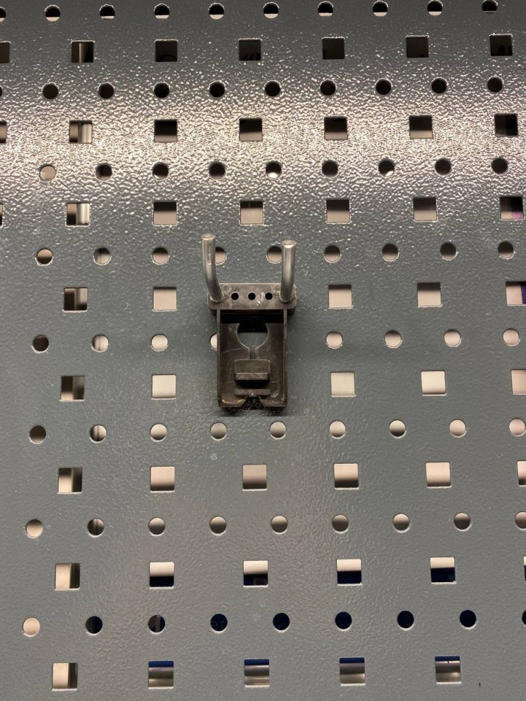 Крючок двойной 38 мм Крючок двойной 38 мм