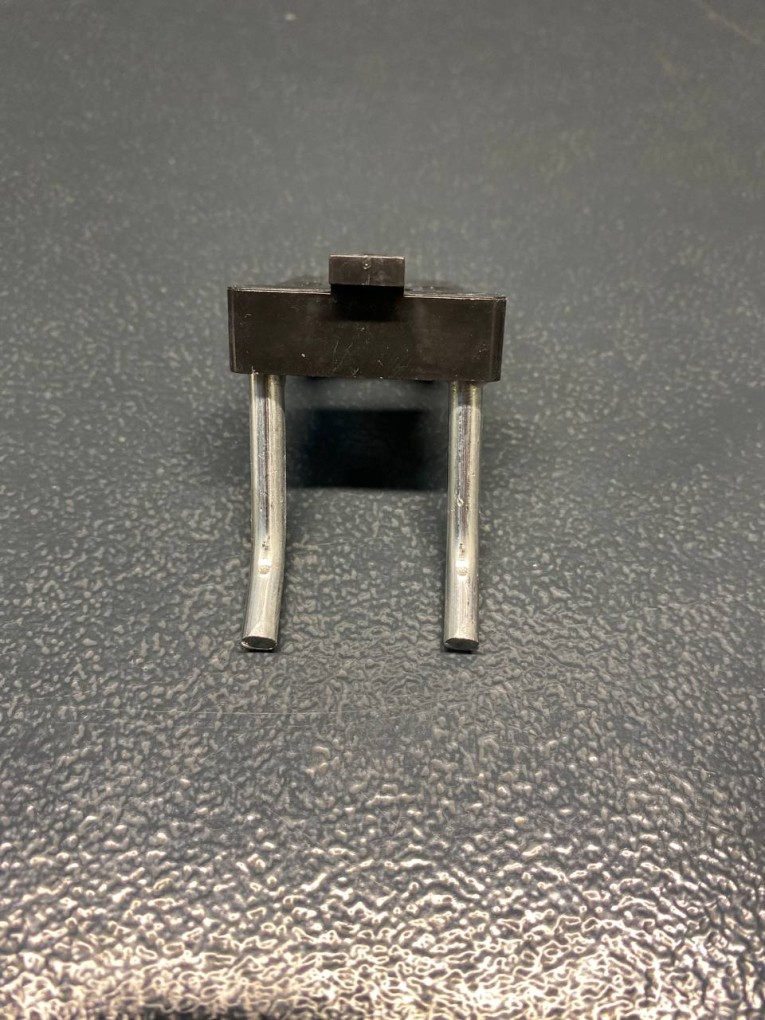 Крючок двойной 38 мм Крючок двойной 38 мм