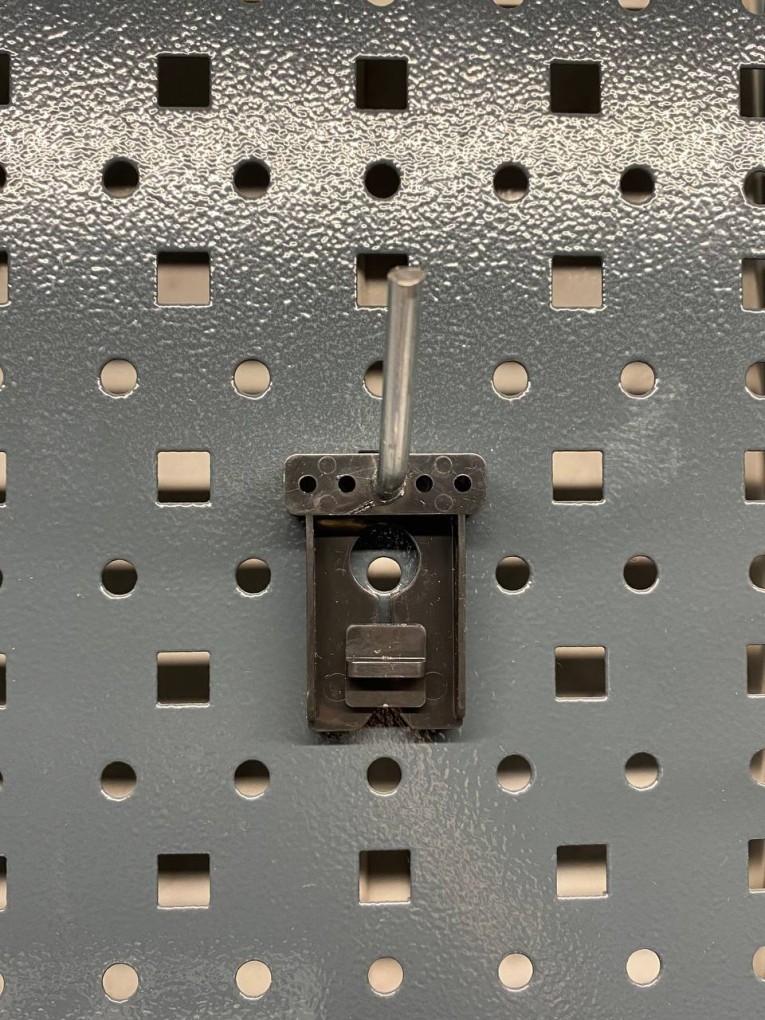 Крючок наклонный 50 мм Крючок наклонный 50 мм