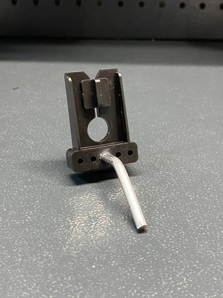 Крючок наклонный 50 мм Крючок наклонный 50 мм