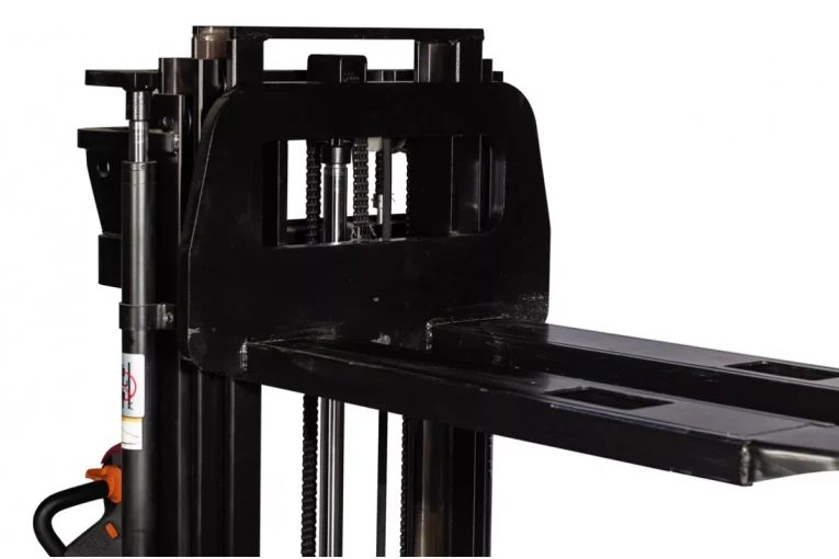 Штабелер электрический самоходный 1,6 т - 4,6 м Вилы: 1150 , АКБ Свинцово - кислотная, CL1646GP SIBLINE 