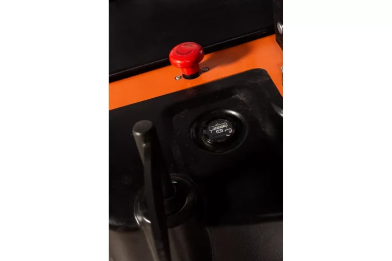 Штабелер электрический самоходный 1,6 т - 4,6 м Вилы: 1150 , АКБ Свинцово - кислотная, CL1646GP SIBLINE 